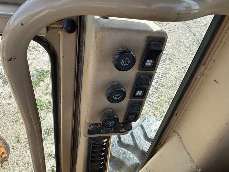 1999-caterpillar-163h-vhp-image-37