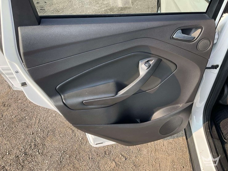 2013-ford-escape-image-21