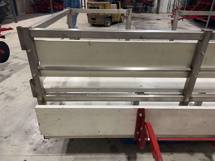 fast-hitch-stainless-steel-8’-carryall-image-6