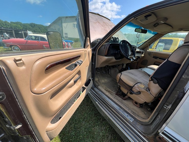 1997-dodge-ram-3500-image-21