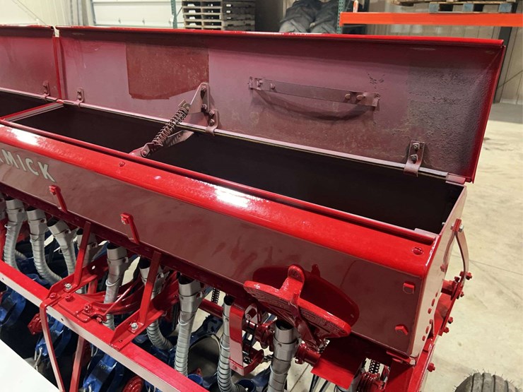 mccormick-8-image-40