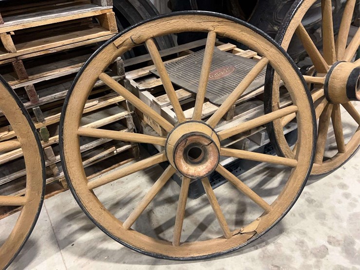 (4)-wooden-wagon-wheels-image-9