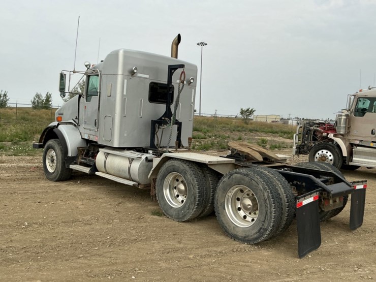 2012-kenworth-t800-image-8