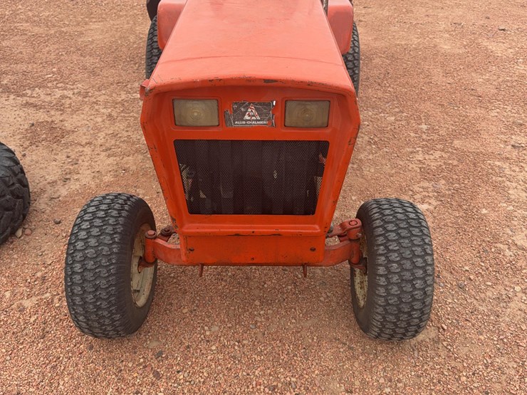 allis-chalmers-712-lawn-tractor-image-8