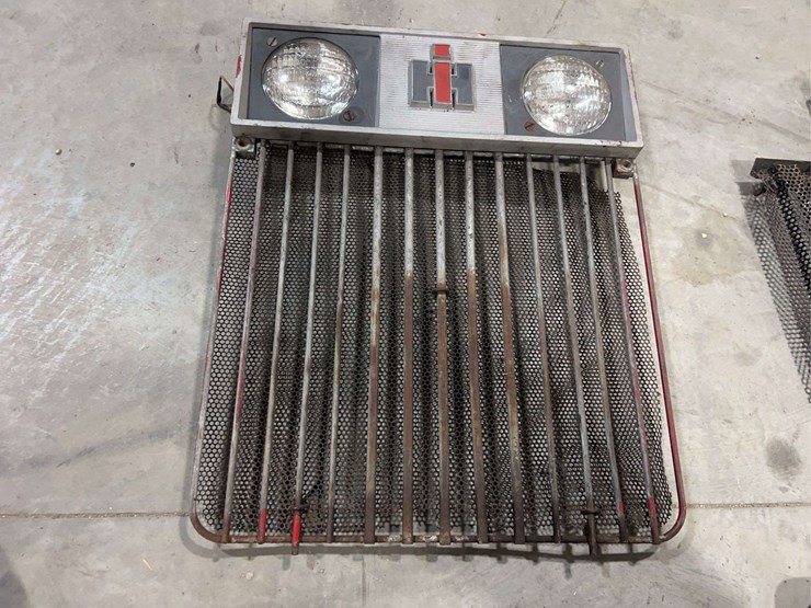 (3)-international-harvester-grille-inserts-image-9