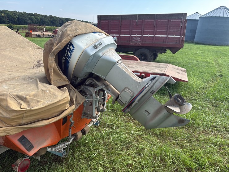 glastron-boat-on-ez-loader-roller-trailer-w/-100-hp-evinrude-outboard-motor---*rotten-tires*----*title-and-transfer-fees-to-apply*-image-4