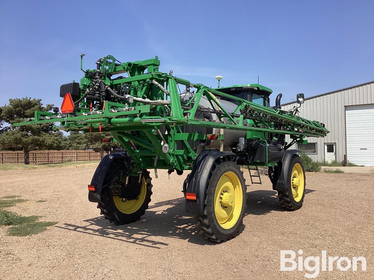 2024-john-deere-410r-image-5