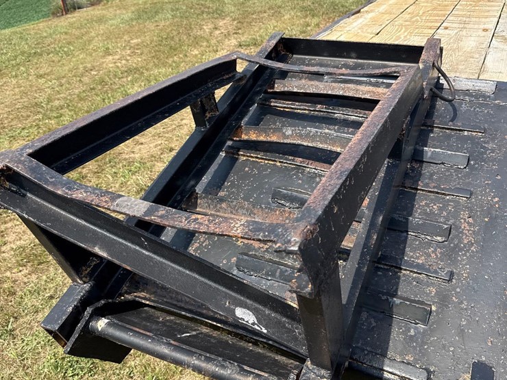 1972-fruehof-8ft-x-19ft-flatbed-equipment-trailer-image-39