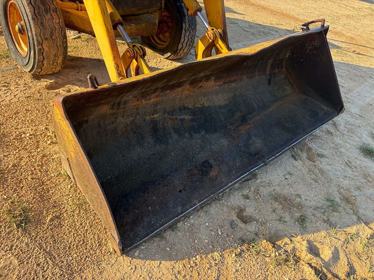 deere-410d-image-5