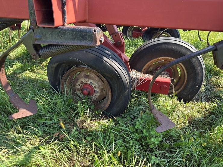 case-ih-4800-image-3
