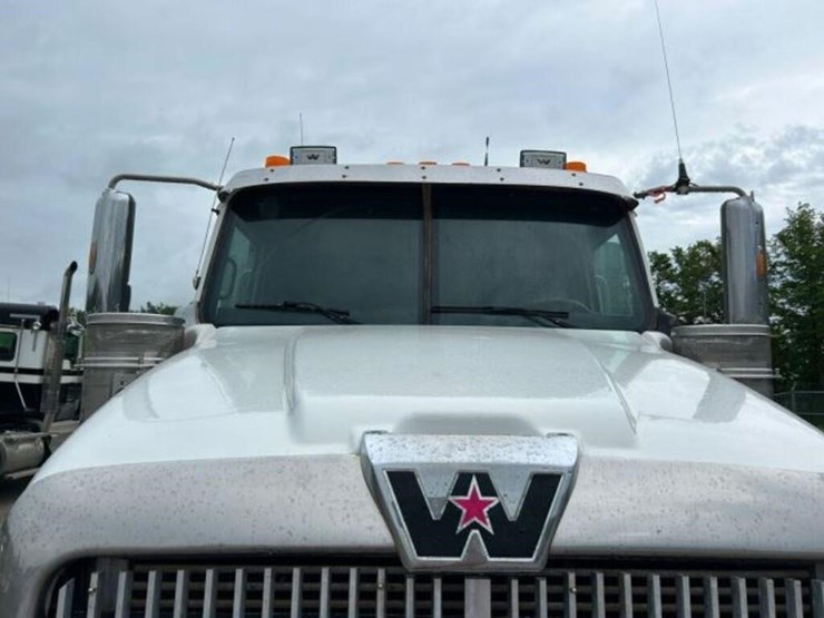 2007-western-star-4900ex-image-48