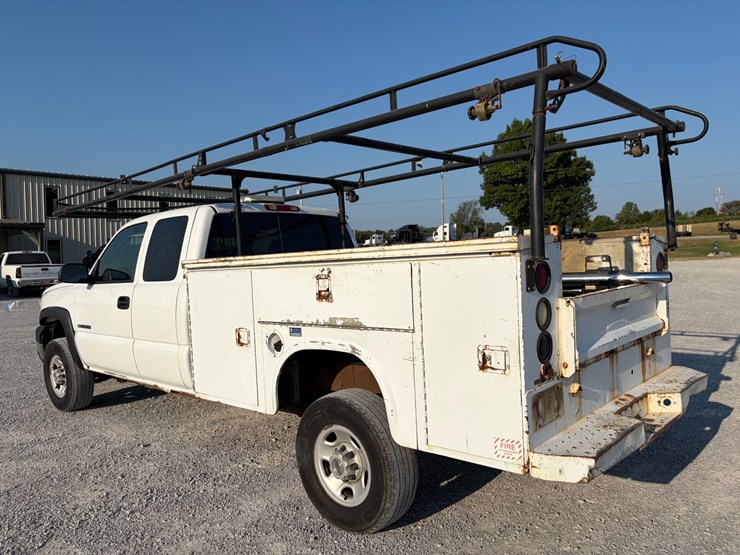 2005-chevrolet-silverado-2500hd-image-6