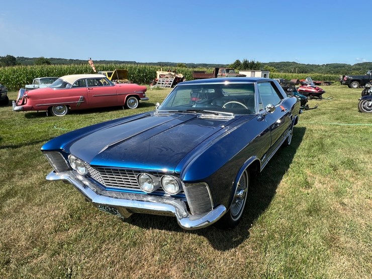 #100-•-1963-buick-riviera-wildcat-445-(no-title)-image-8