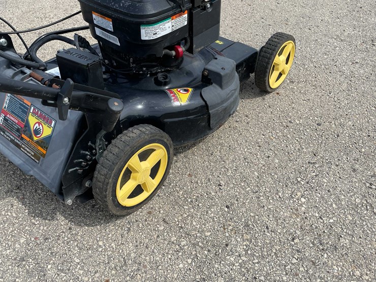 #10541-•-brute-push-mower-image-13