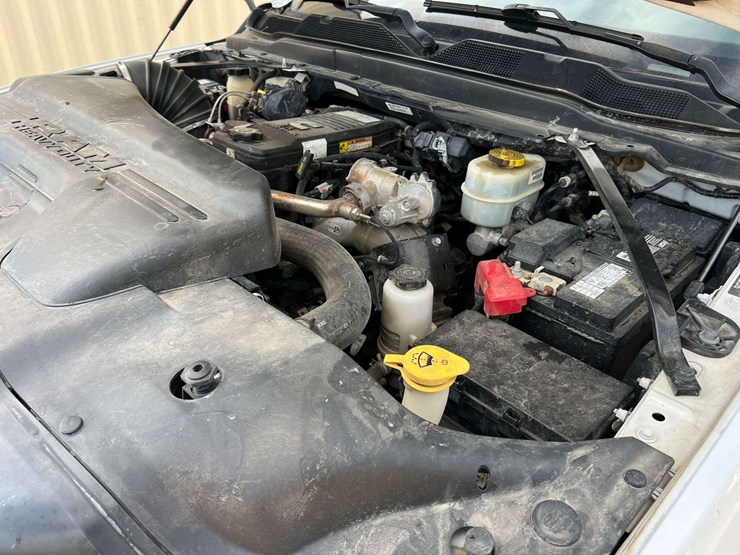 2019-ram-2500-tradesman-image-47