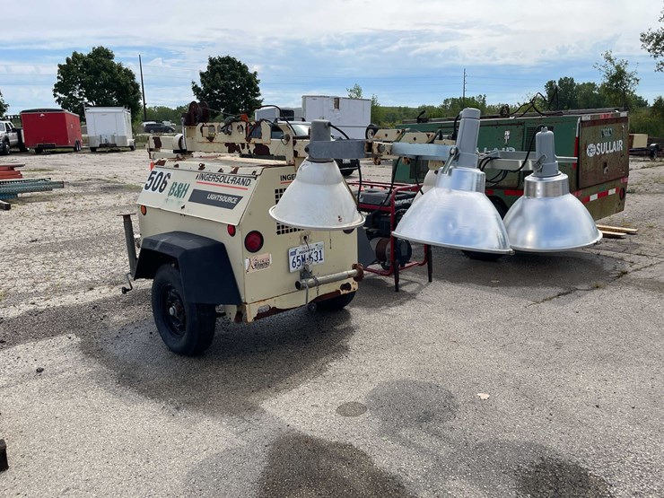 #10539-•-ingersoll-rand-portable-light-trailer-image-4