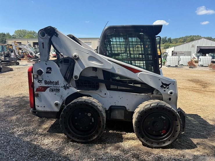 2023-bobcat-s740-image-5