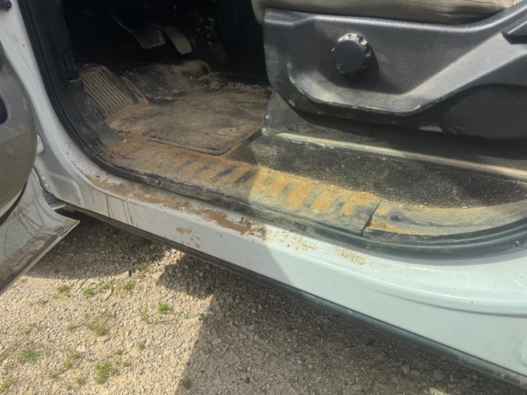 2019-ford-f150-xlt-image-40