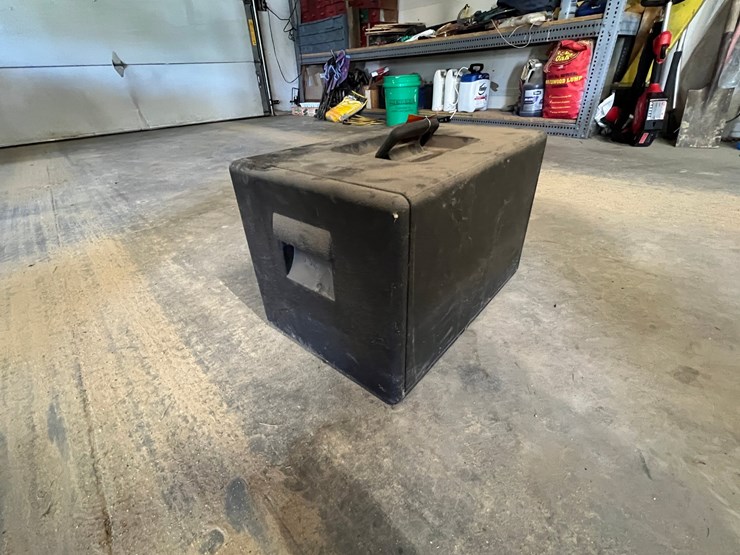 #5728-•-portable-craftsman-tool-box-with-contents-image-2