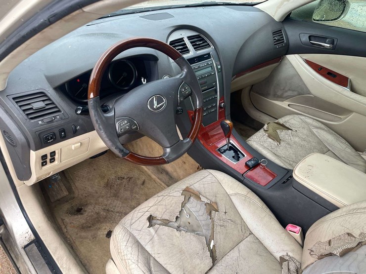 2012-lexus-es-350-4-door-sedan-(227,962-miles)-image-11