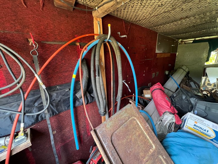 #5682-•-chevrolet-truck-with-contents-inside-image-9
