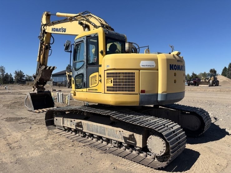 2013-komatsu-pc228us-lc-8-image-3