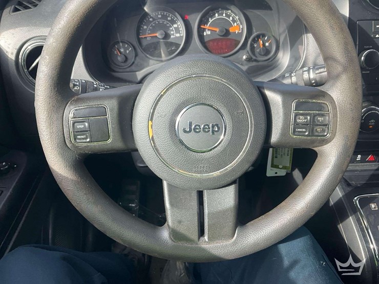 2014-jeep-compass-image-14