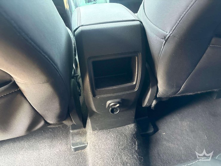 2015-ford-escape-image-8