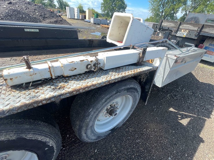 2012-sdp-ez-hauler-5500-image-63