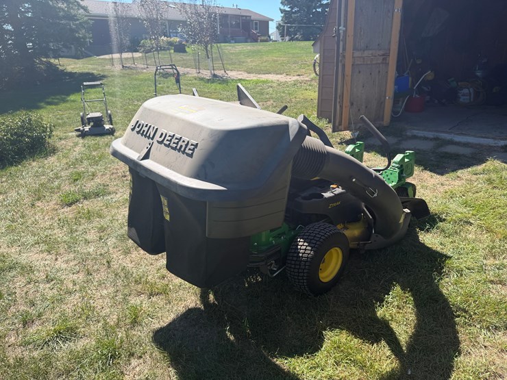 john-deere-ztrak-mower-image-3