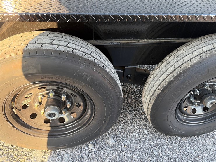 #210-•-2026-x-star-990-gal-tandem-axle-fuel-trailer-image-6