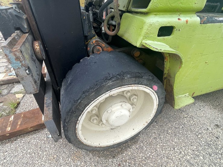 #10491-•-clark-lp-fork-lift-image-10