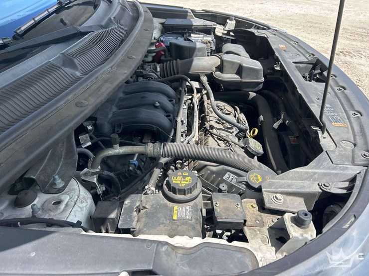 2017-ford-explorer-image-8