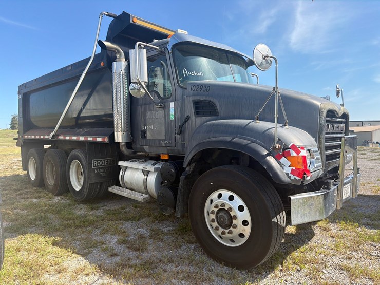 #265-•-2006-mack-cv713-granite-tri-axle-dump-truck-image-5