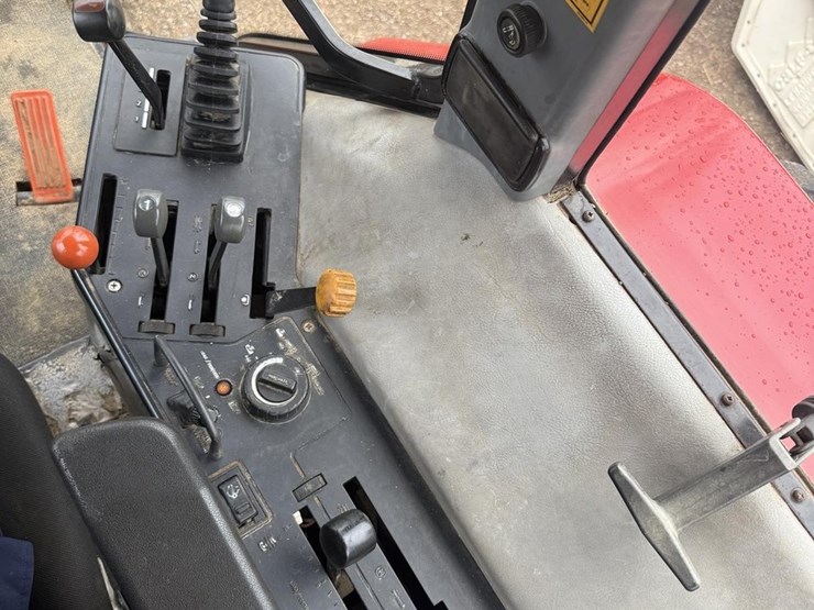 case-ih-5240-image-8