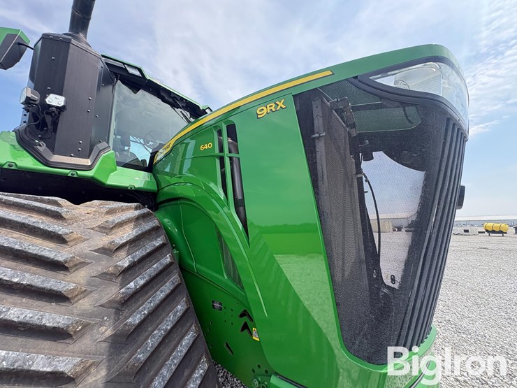 2025-john-deere-9rx-640-image-16