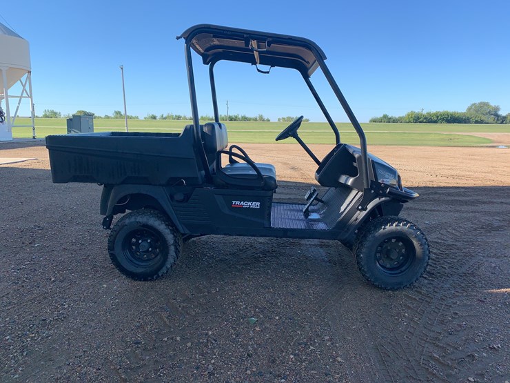 tracker-ox-400-utv-image-11