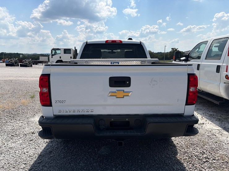 2018-chevrolet-silverado-1500-image-6