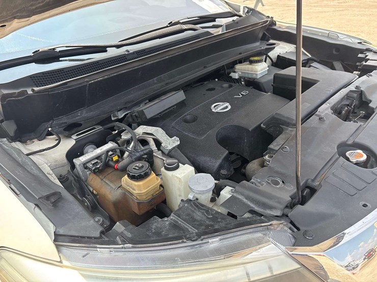 2015-nissan-pathfinder-image-11