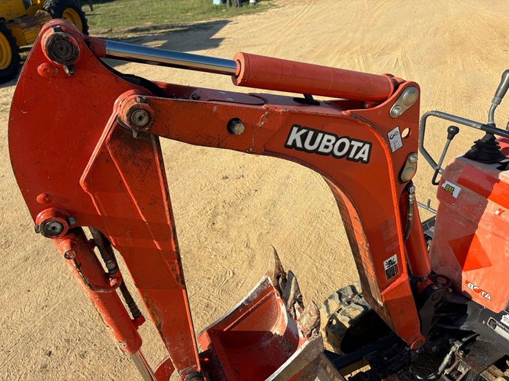 2019-kubota-k008-3-image-15