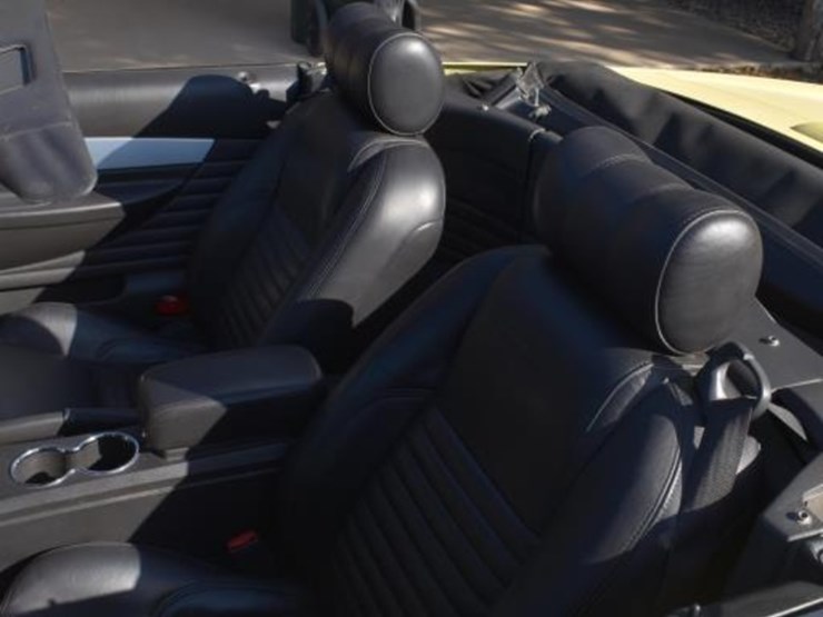 2002-thunderbird-convertible-w/-soft-and-hard-top-(vin-#-1fahp60a12y105456)-image-4