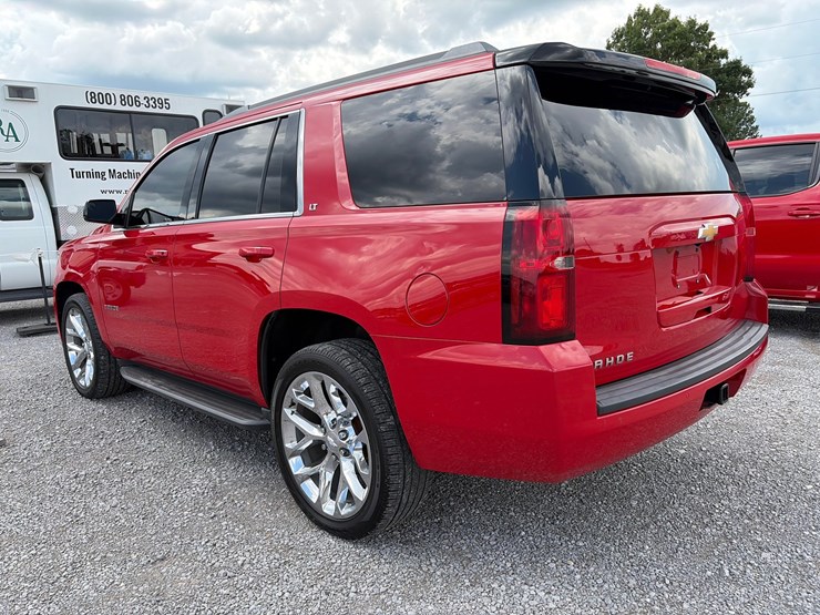 2018-chevrolet-tahoe-lt-image-5