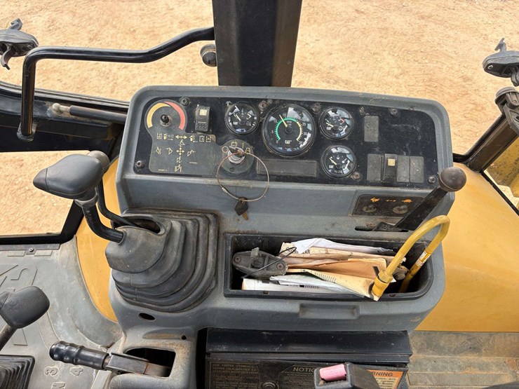 2000-caterpillar-426c-it-image-22
