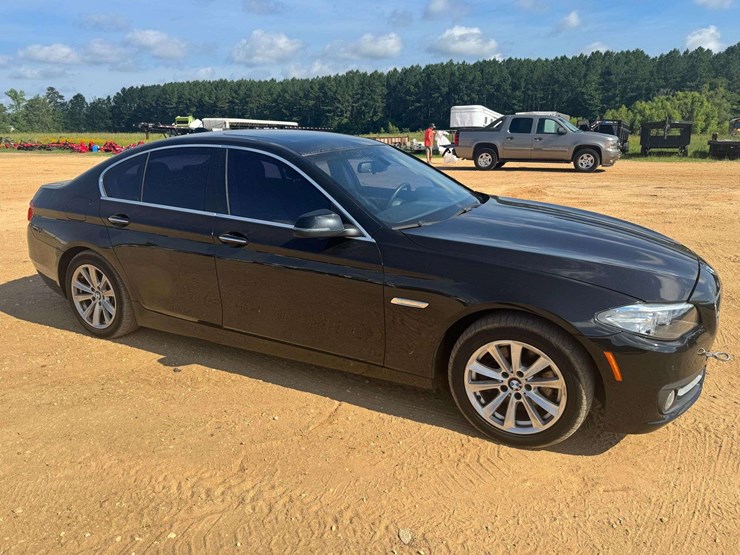 2015-bmw-528i-4dr-sedan---142,305-miles-image-2