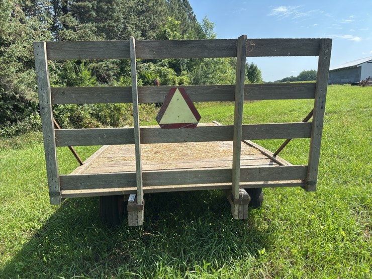 8’-x-16’-hay-rack-w/-back-rack-image-4