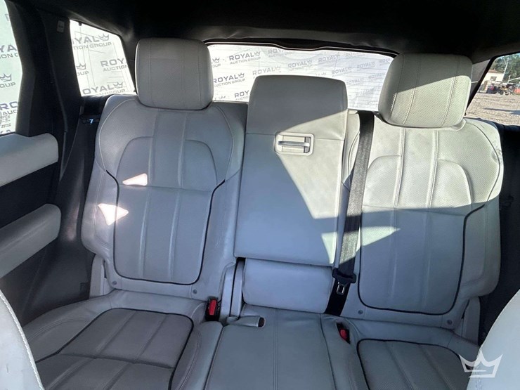 2016-land-rover-range-rover-sport-image-21