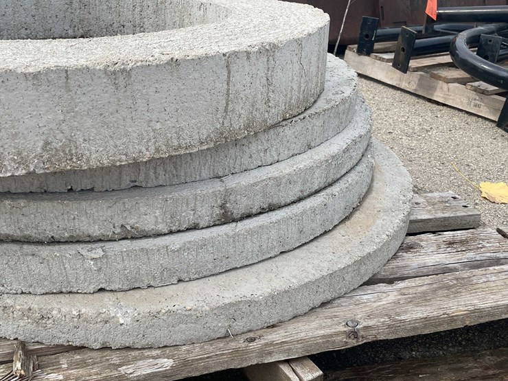 #10626-•-(3)-pallets-of-concrete-pieces-image-7