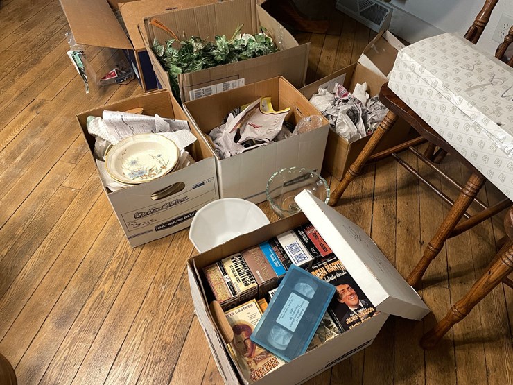 #6251-•-various-household-items-image-16
