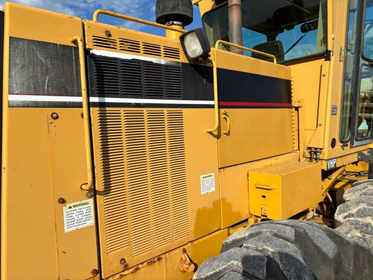 1999-caterpillar-163h-vhp-image-17