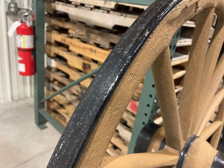 (4)-wooden-wagon-wheels-image-6